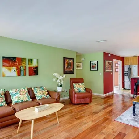 Hot Tub Pet Friendly Close To Downtown St Aug